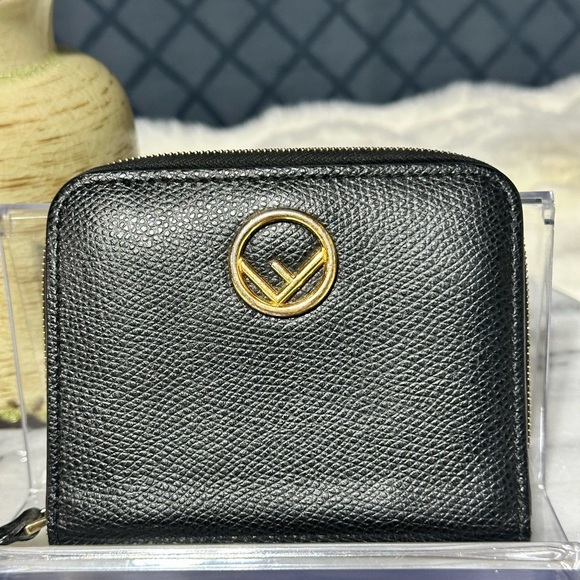 Fendi Black Bifold Leather Wallet Snap Zip Closure 8M0407 Includes COA - Picture 3 of 16